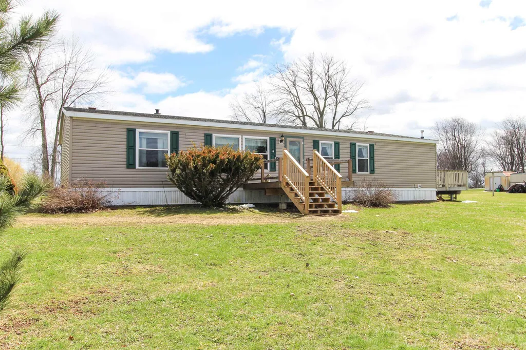 580 Bridge Road North Hero VT 05474