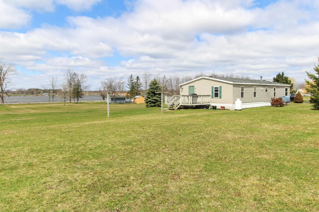 580 Bridge Road North Hero VT 05474