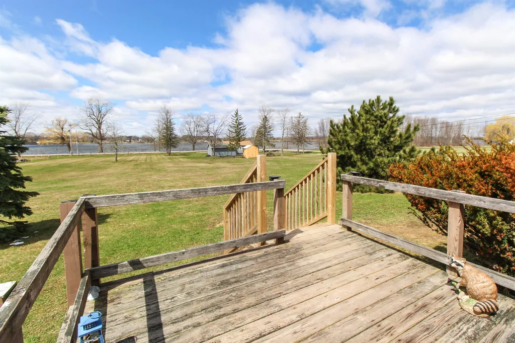 580 Bridge Road North Hero VT 05474