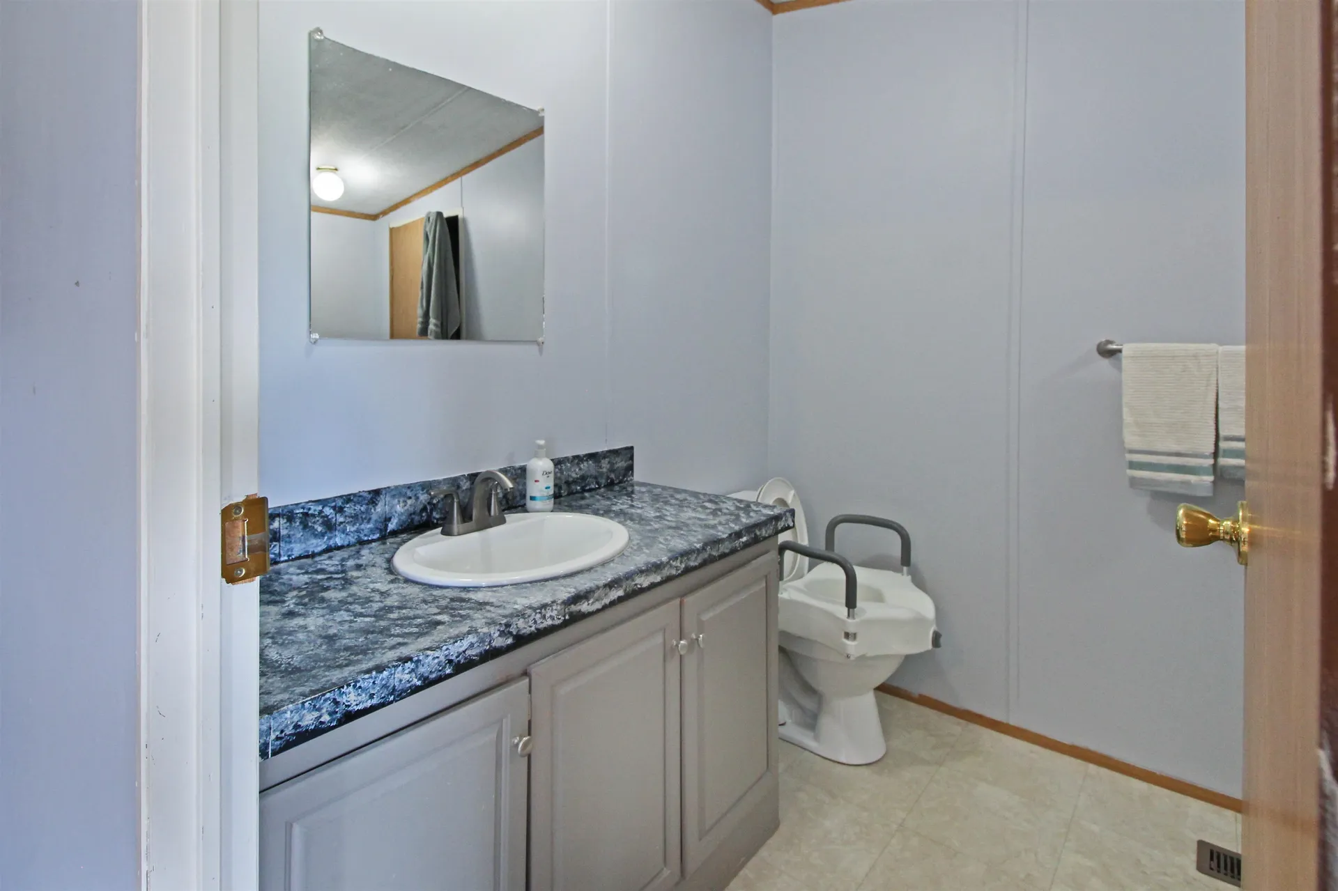 580 Bridge Road North Hero VT 05474