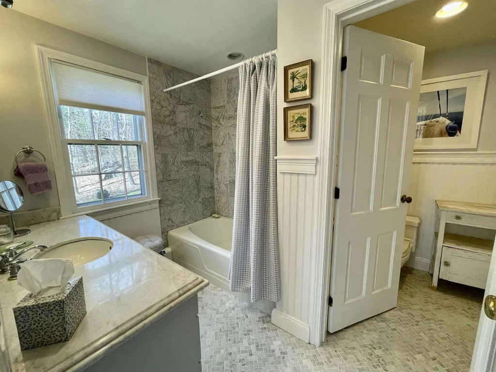 1 Split Rock Road Exeter NH 03833