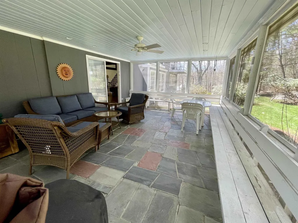 1 Split Rock Road Exeter NH 03833