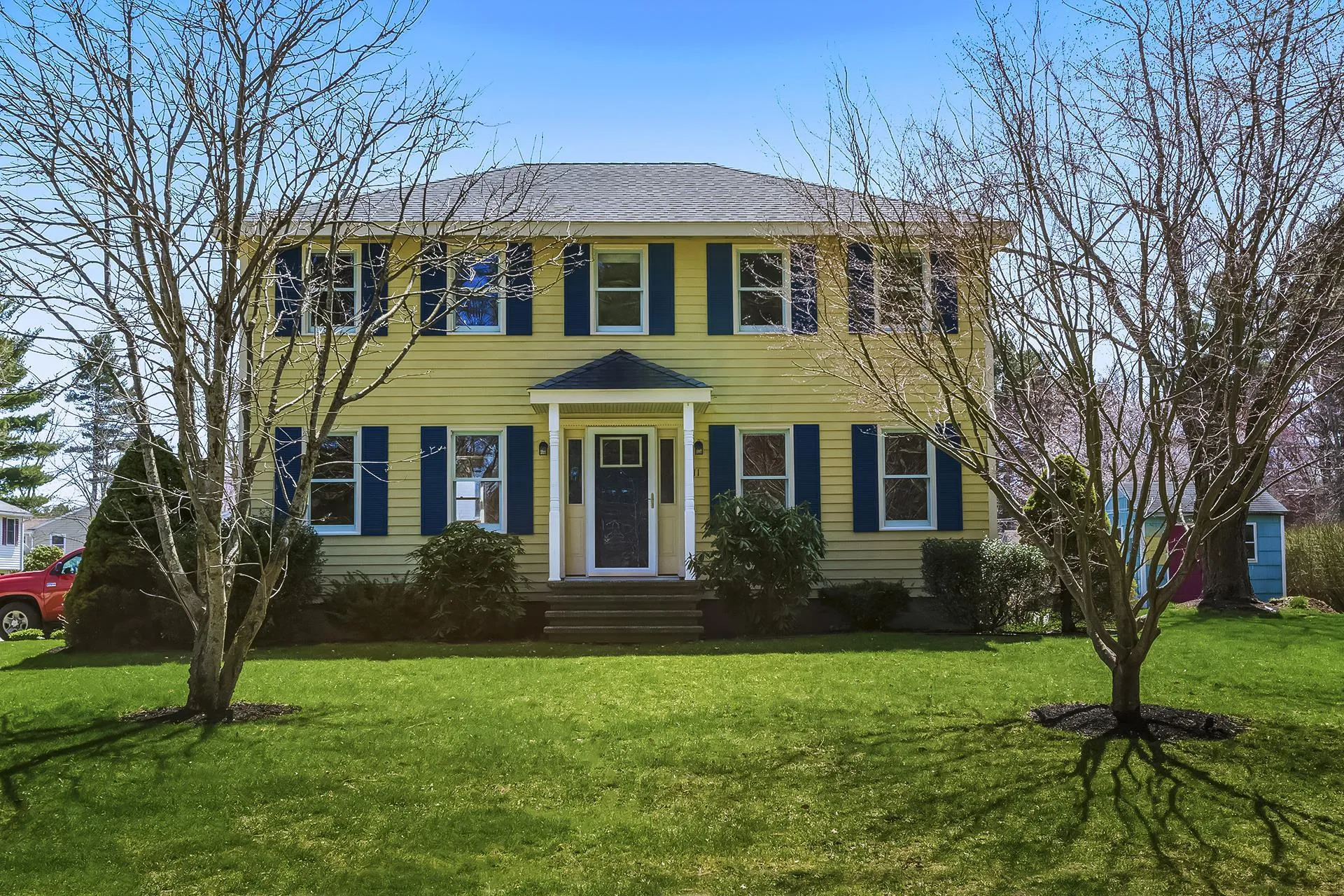 11 Philbrick Street Hudson NH 03051