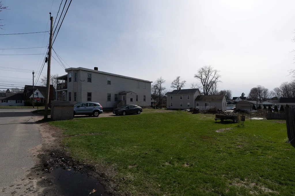 158 Candia Road Manchester NH 03109
