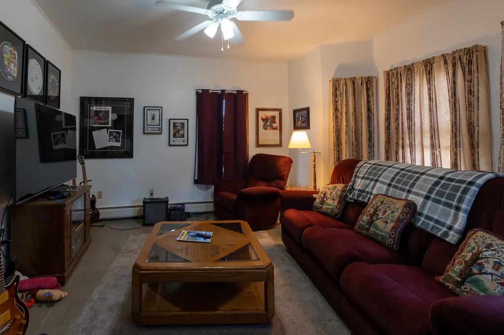 158 Candia Road Manchester NH 03109