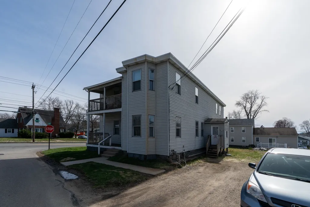158 Candia Road Manchester NH 03109