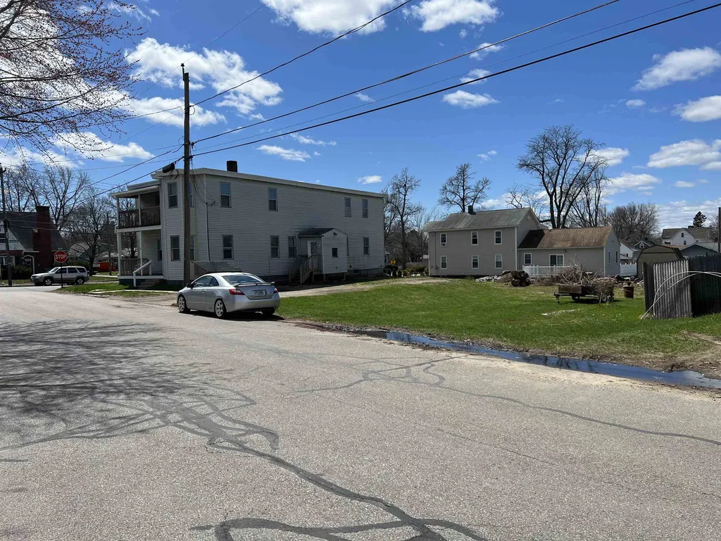 158 Candia Road Manchester NH 03109