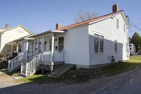7 Seymour Street Middlebury VT 05753