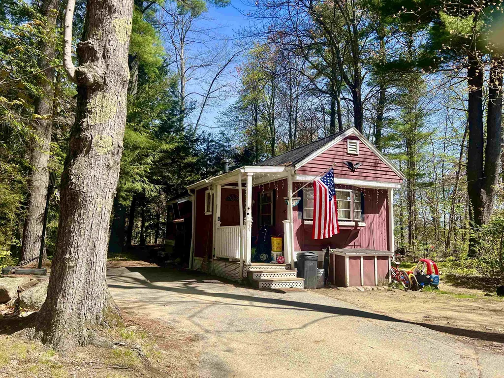 47 Elm Street Northwood NH 03261