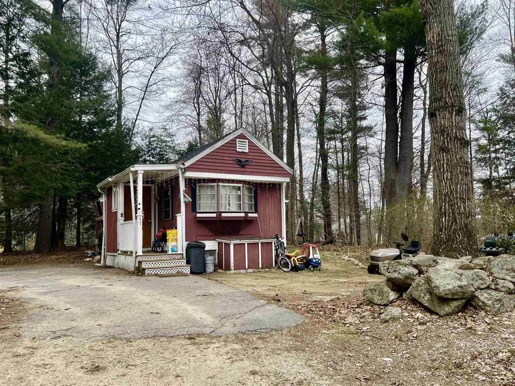 47 Elm Street Northwood NH 03261