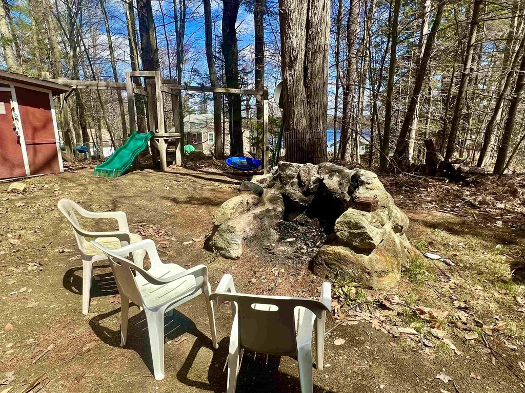 47 Elm Street Northwood NH 03261