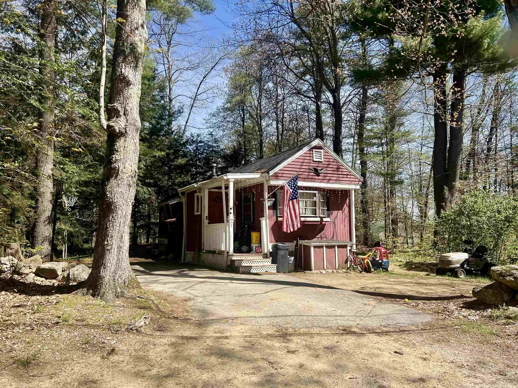 47 Elm Street Northwood NH 03261