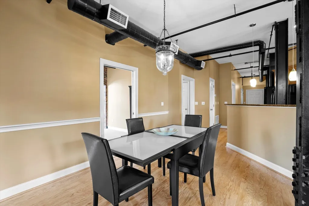 6 Bay Road Newmarket NH 03857