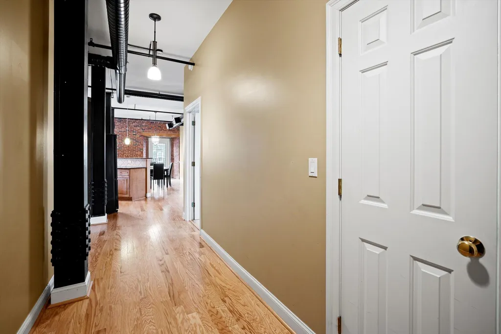 6 Bay Road Newmarket NH 03857
