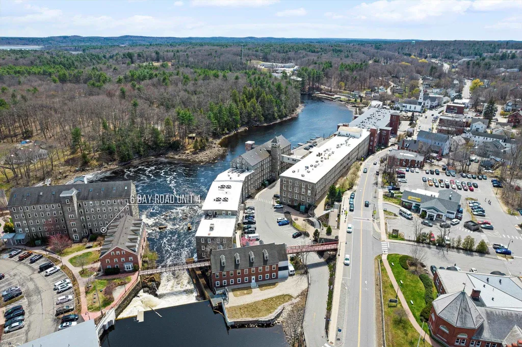 6 Bay Road Newmarket NH 03857