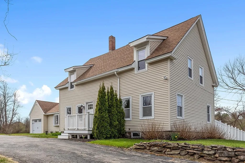 81 N Lowell Road Windham NH 03087