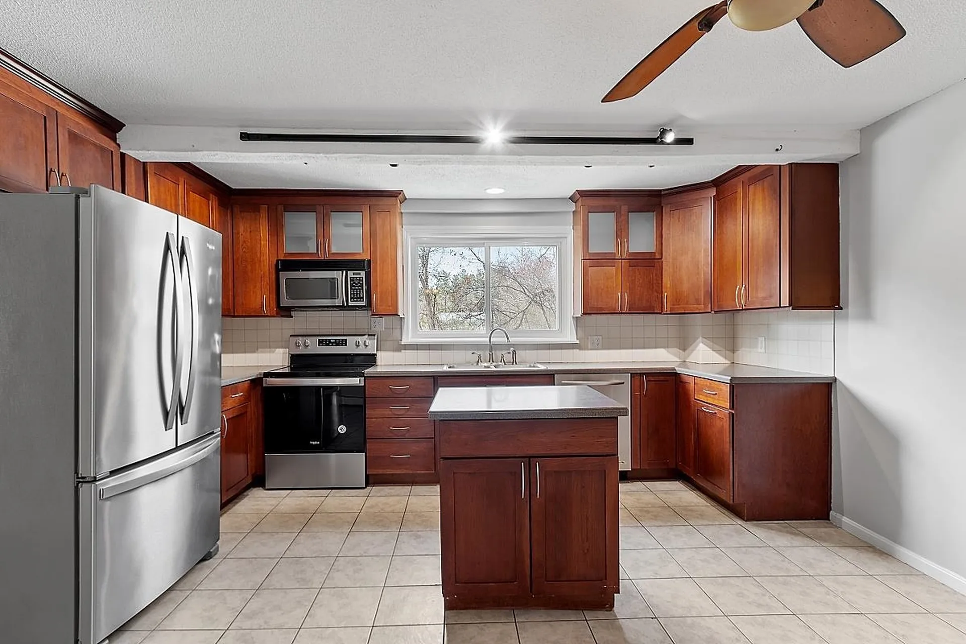 81 N Lowell Road Windham NH 03087