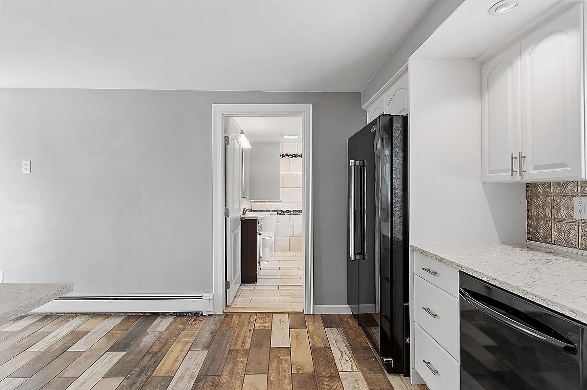 81 N Lowell Road Windham NH 03087