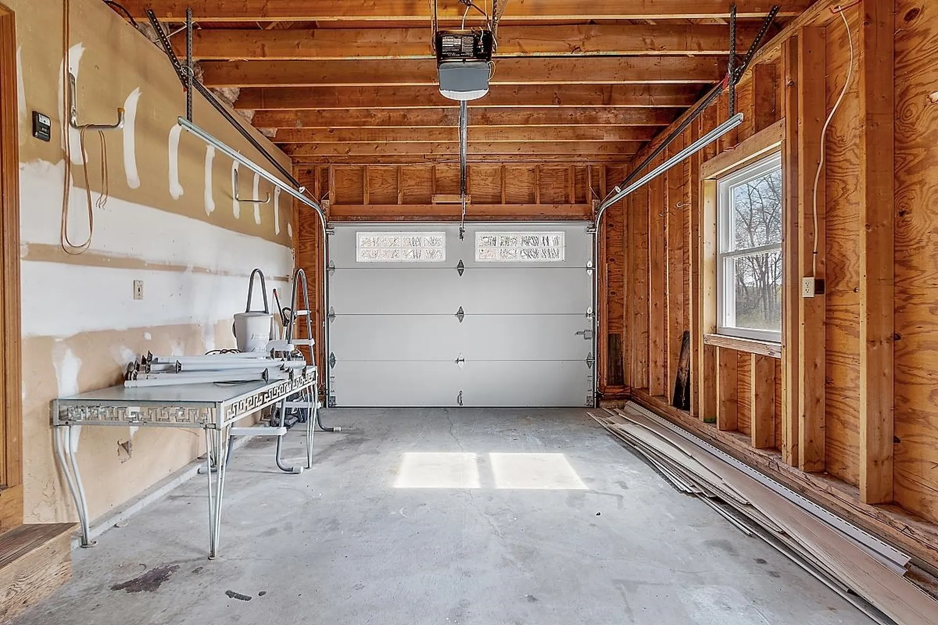 81 N Lowell Road Windham NH 03087