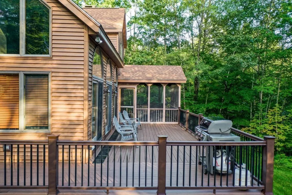 31 Paglia Street Moultonborough NH 03254