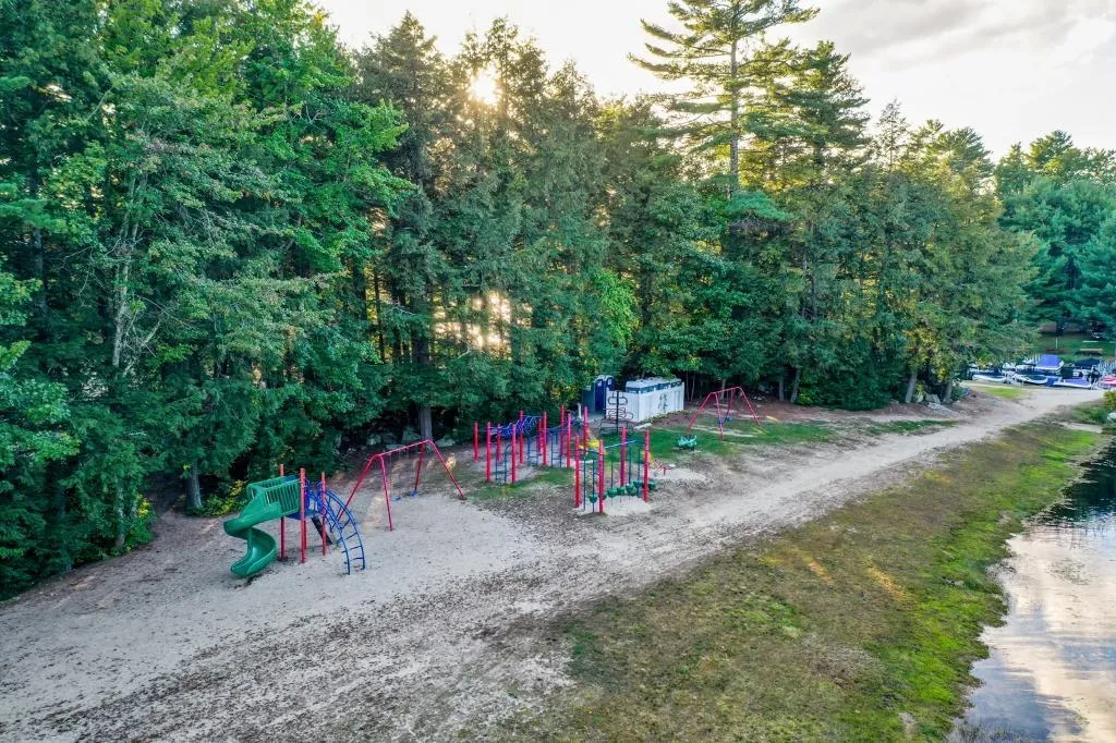 31 Paglia Street Moultonborough NH 03254