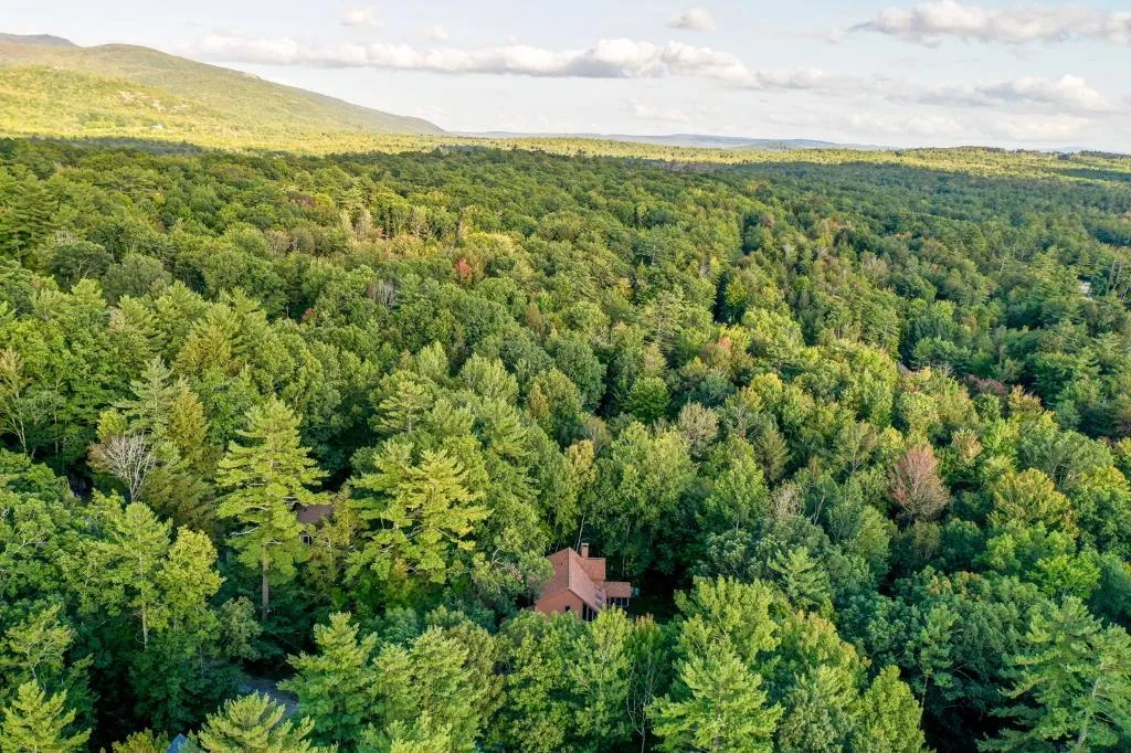 31 Paglia Street Moultonborough NH 03254