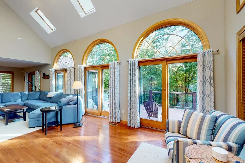 31 Paglia Street Moultonborough NH 03254