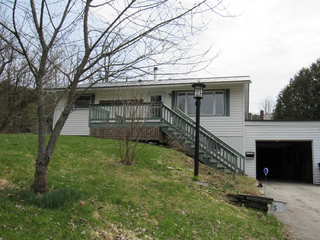 5 Salem Lane Montpelier VT 05602