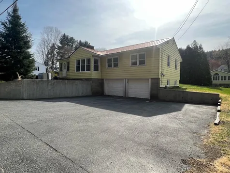 138 Cedar Street Brattleboro VT 05301