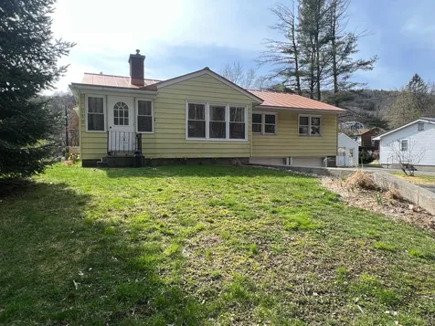 138 Cedar Street Brattleboro VT 05301