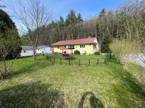 138 Cedar Street Brattleboro VT 05301
