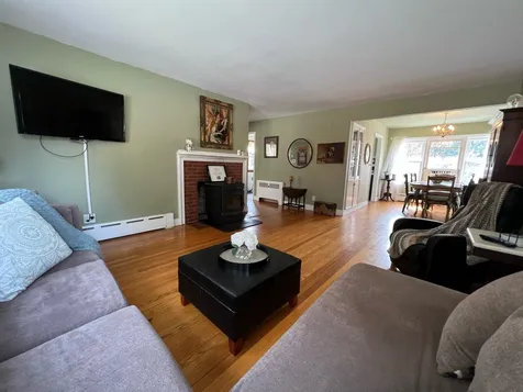 138 Cedar Street Brattleboro VT 05301