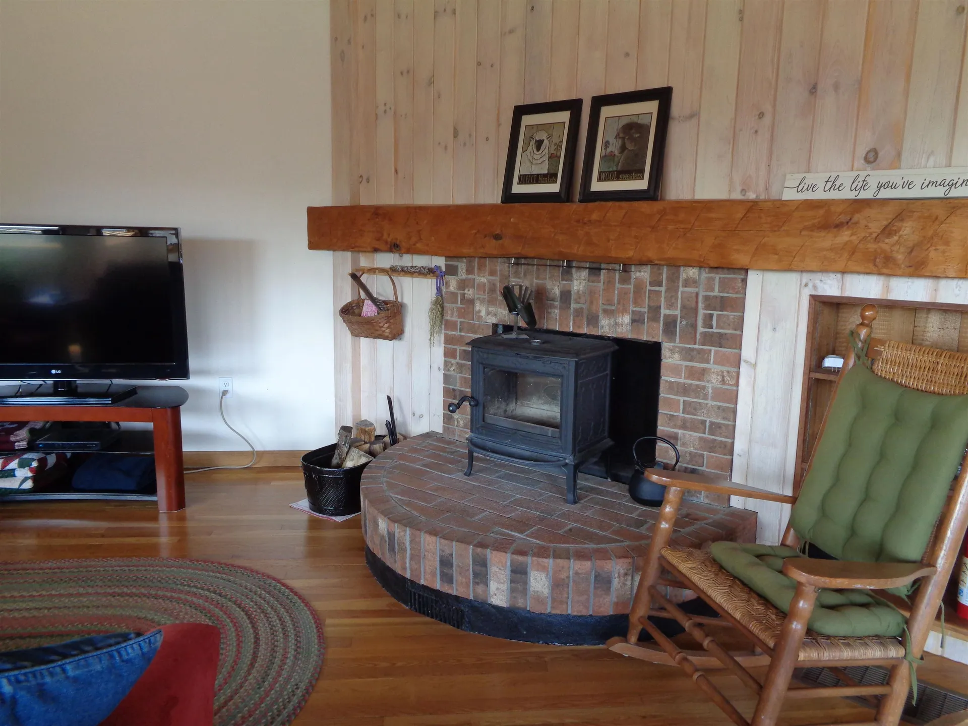 695 North Road Vershire VT 05079