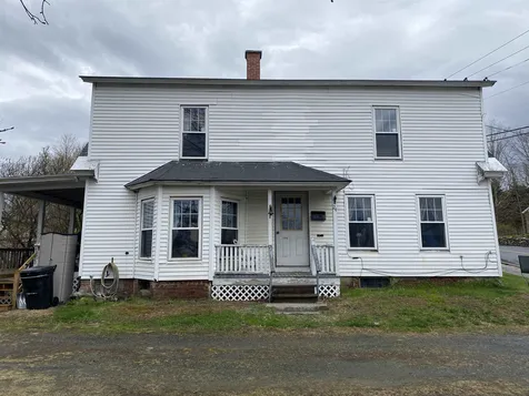 24 Summer Street Newport NH 03773