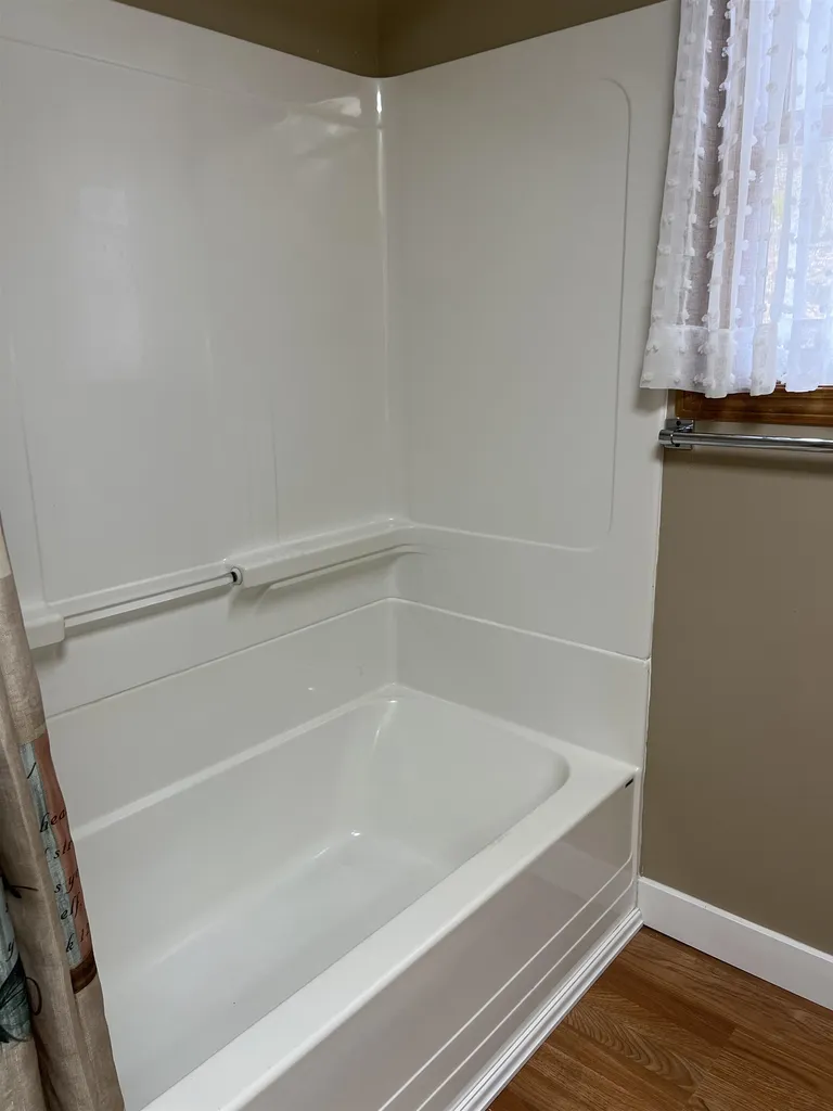 54 Dogwood Drive Leicester VT 05733