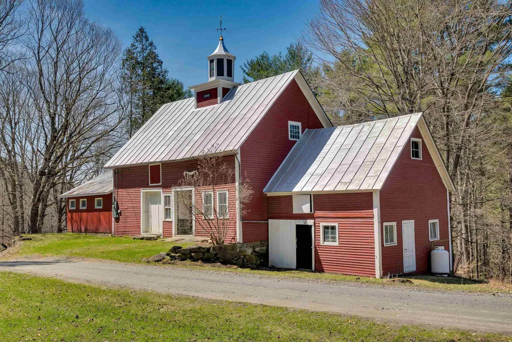 26 Drew Road Tunbridge VT 05077