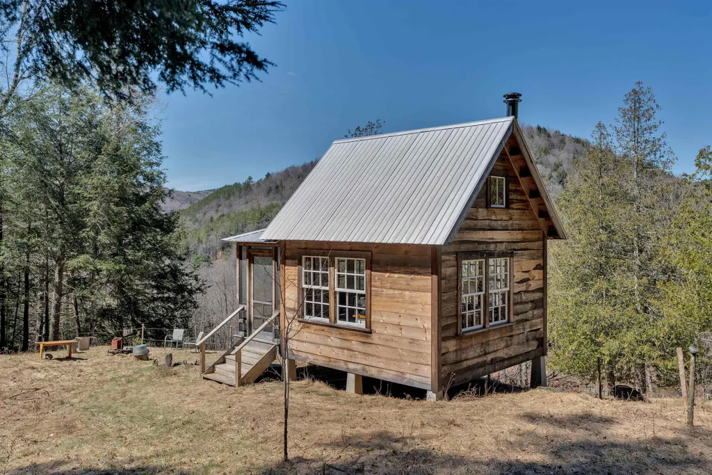 26 Drew Road Tunbridge VT 05077