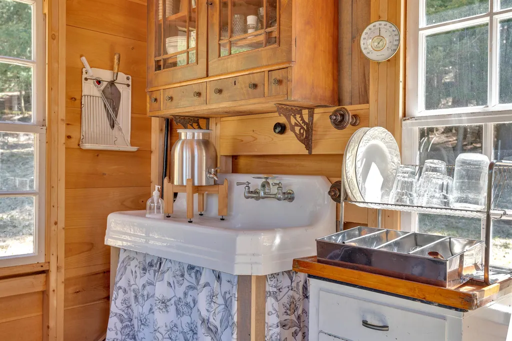 26 Drew Road Tunbridge VT 05077