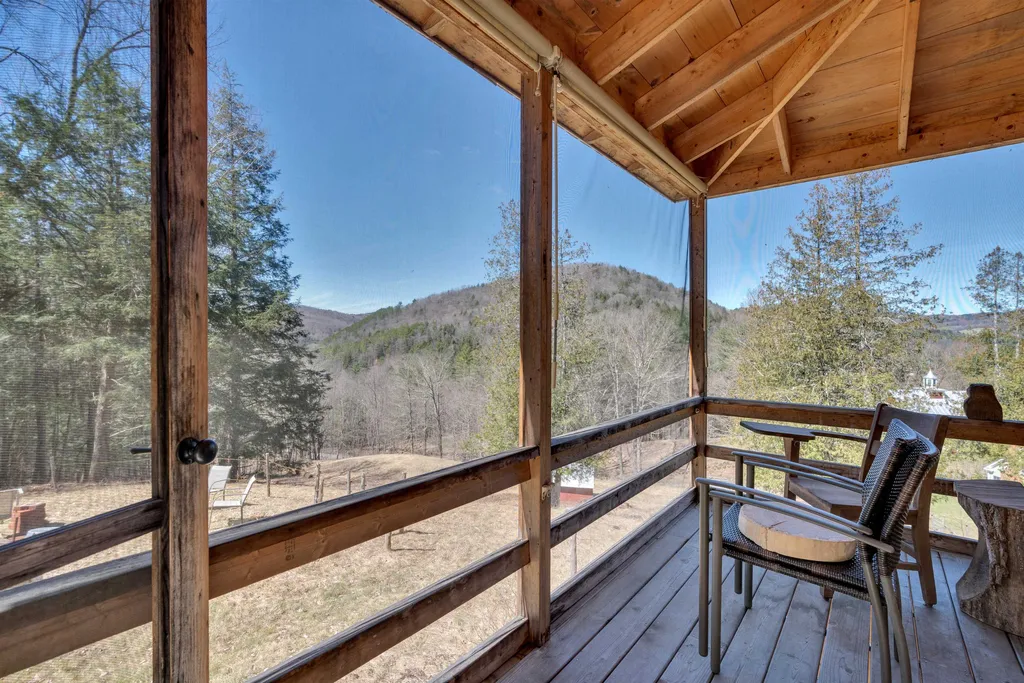 26 Drew Road Tunbridge VT 05077