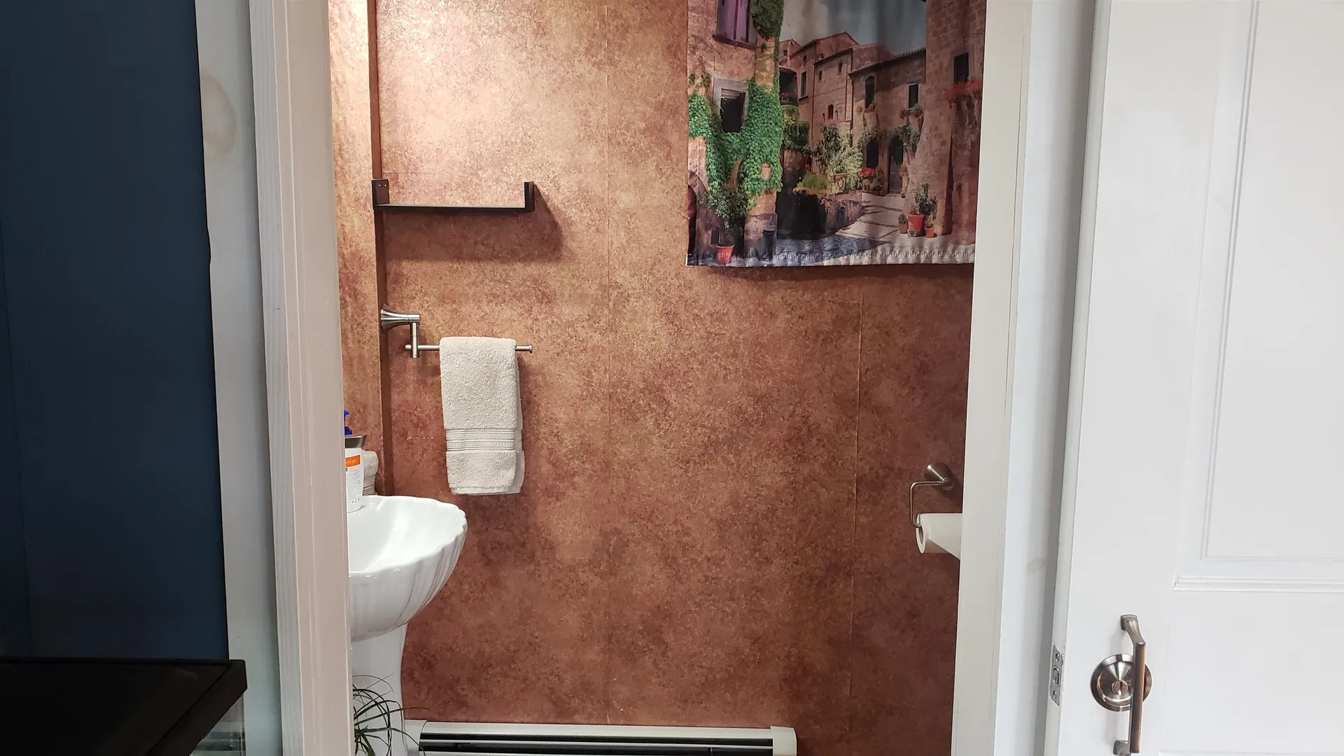 25 Keeley Street Claremont NH 03743