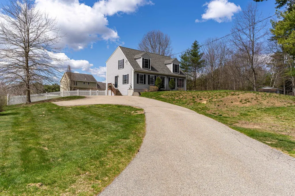 422 Old Rochester Road Somersworth NH 03878