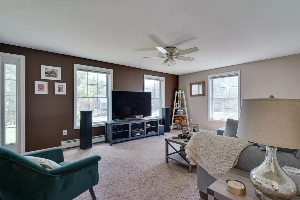 422 Old Rochester Road Somersworth NH 03878