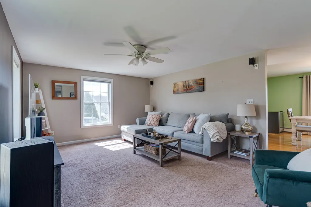 422 Old Rochester Road Somersworth NH 03878