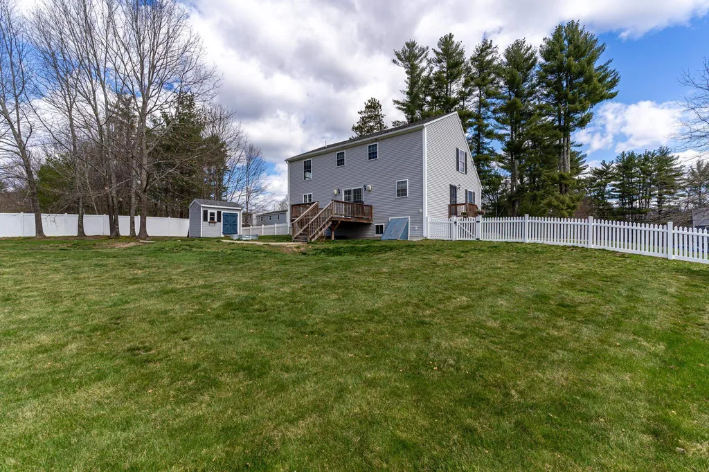 422 Old Rochester Road Somersworth NH 03878