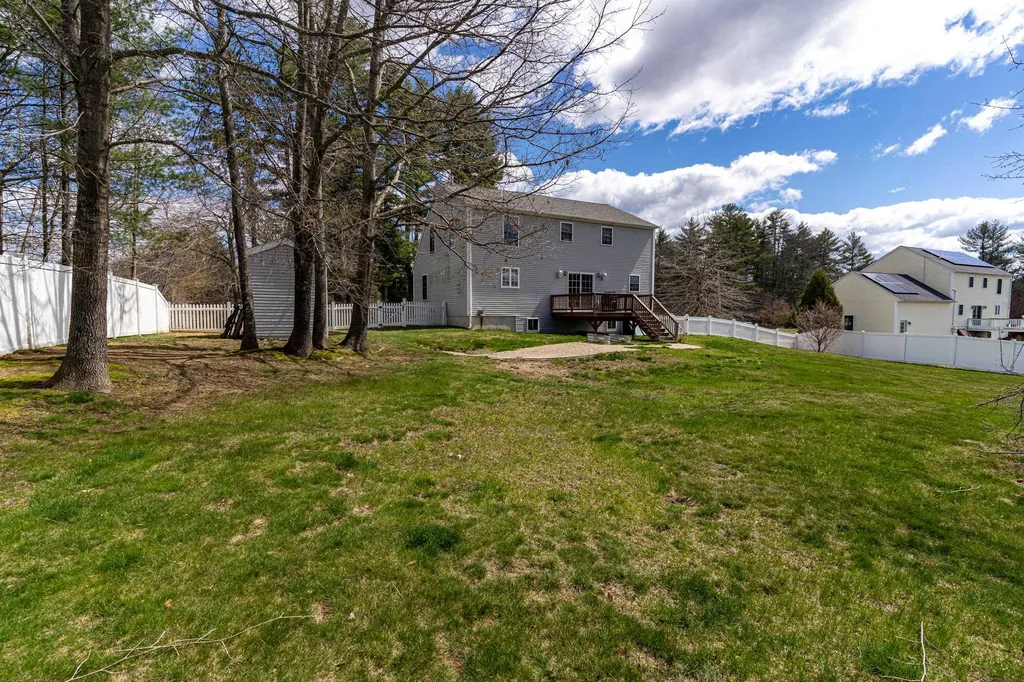 422 Old Rochester Road Somersworth NH 03878