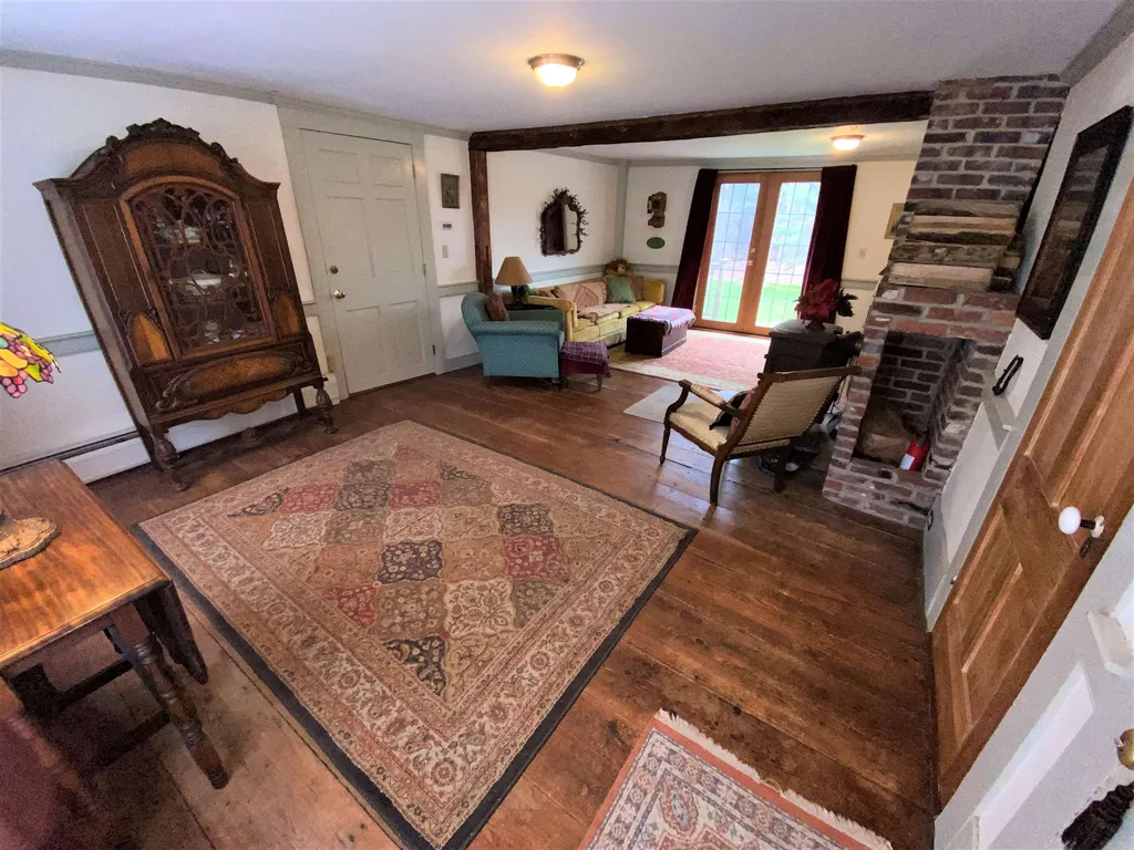 73 Main Street Hopkinton NH 03229