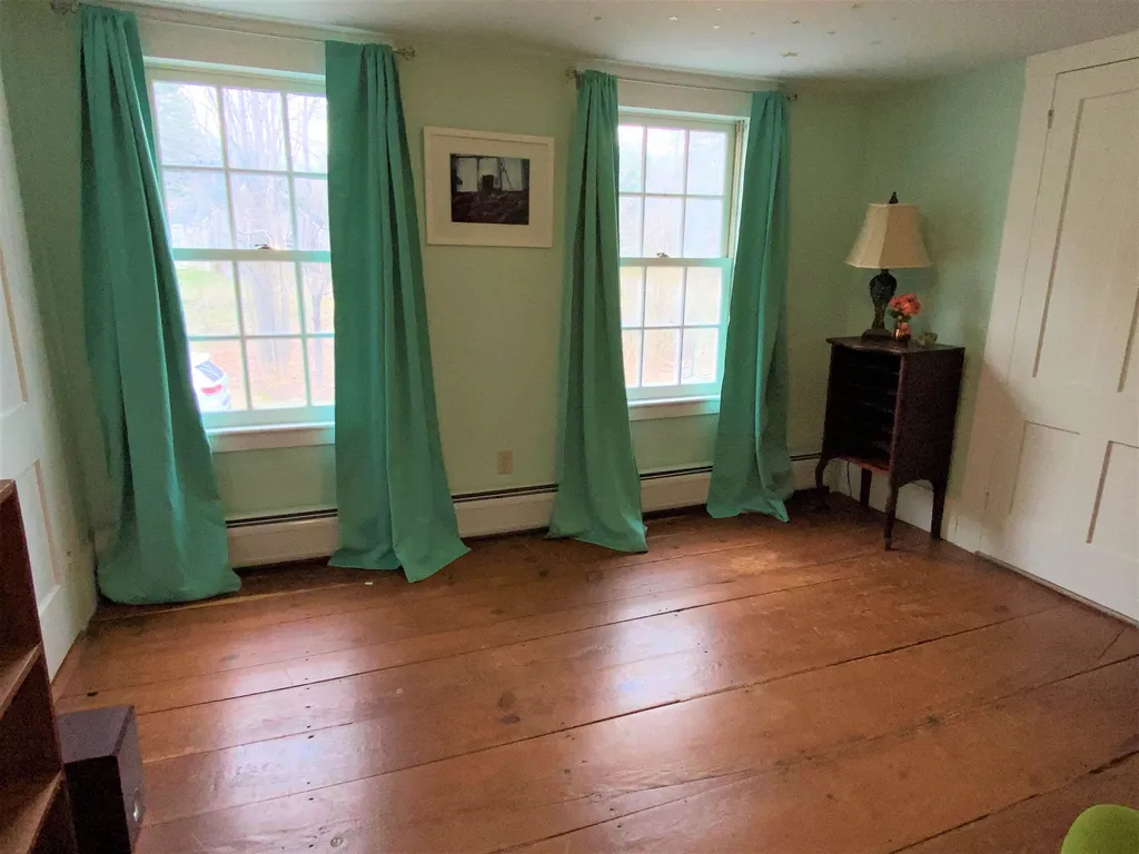 73 Main Street Hopkinton NH 03229