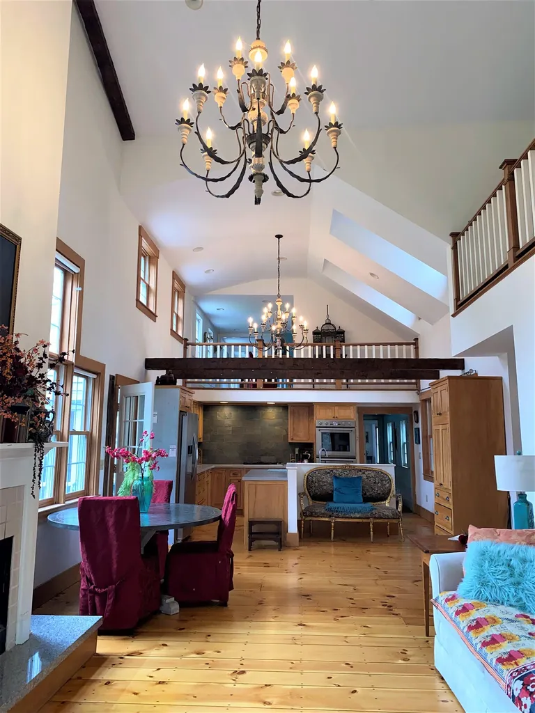 73 Main Street Hopkinton NH 03229