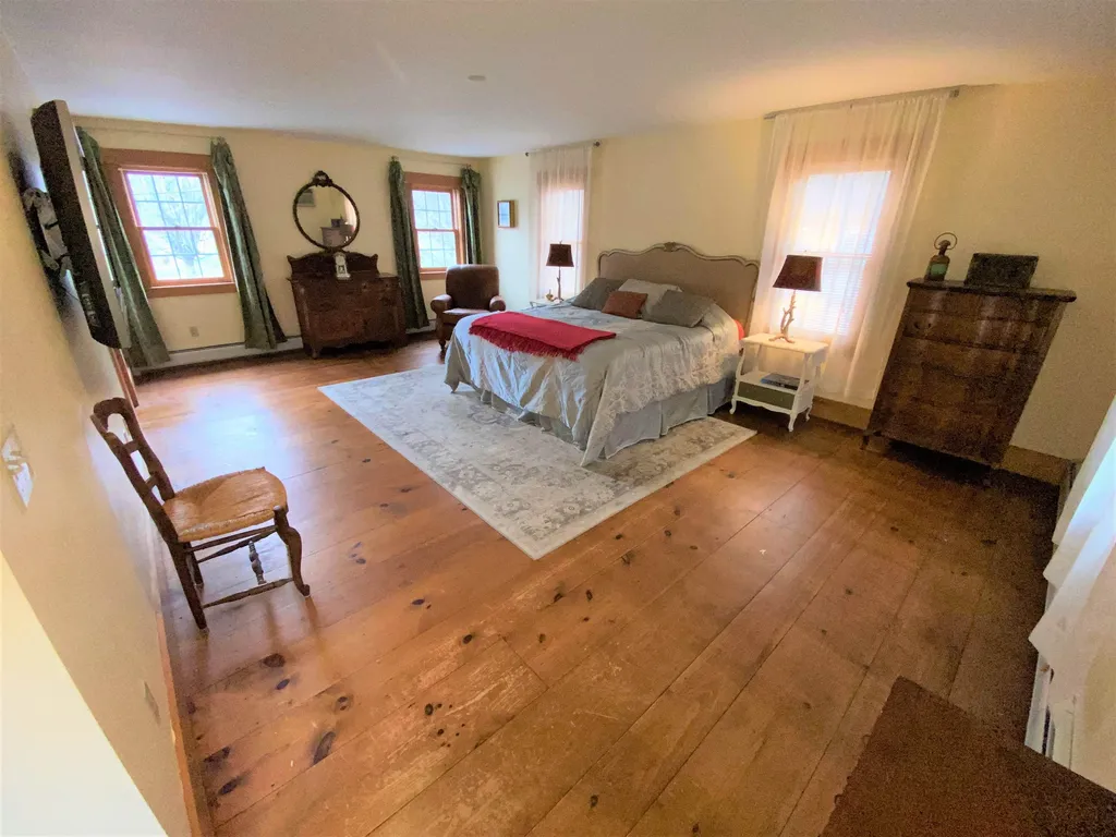 73 Main Street Hopkinton NH 03229