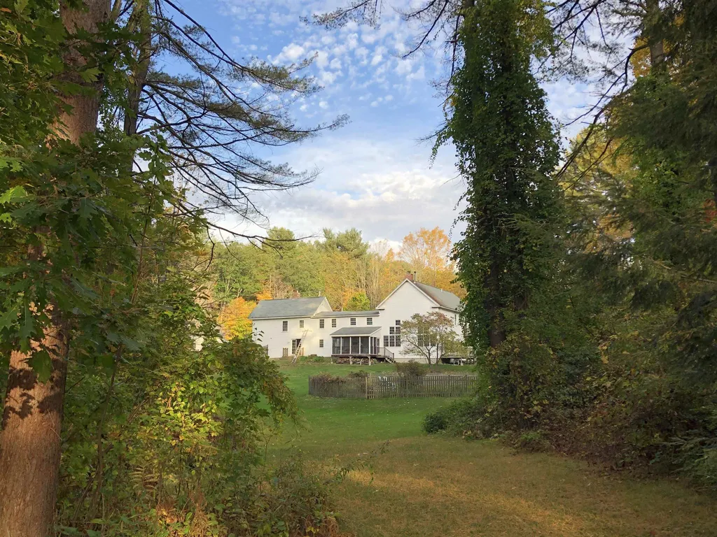 73 Main Street Hopkinton NH 03229